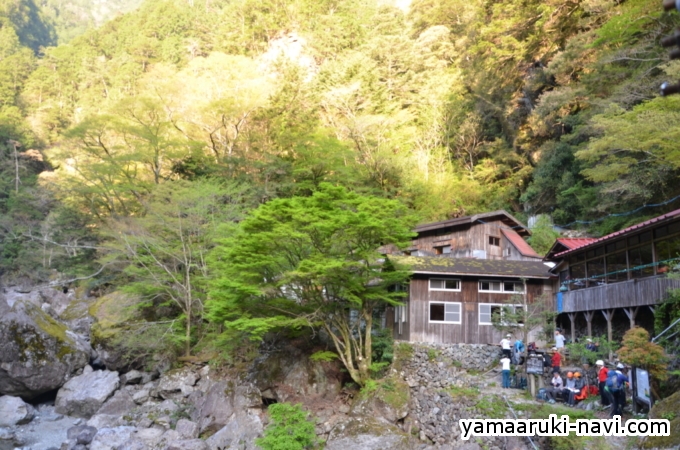 大杉谷　桃の木山の家