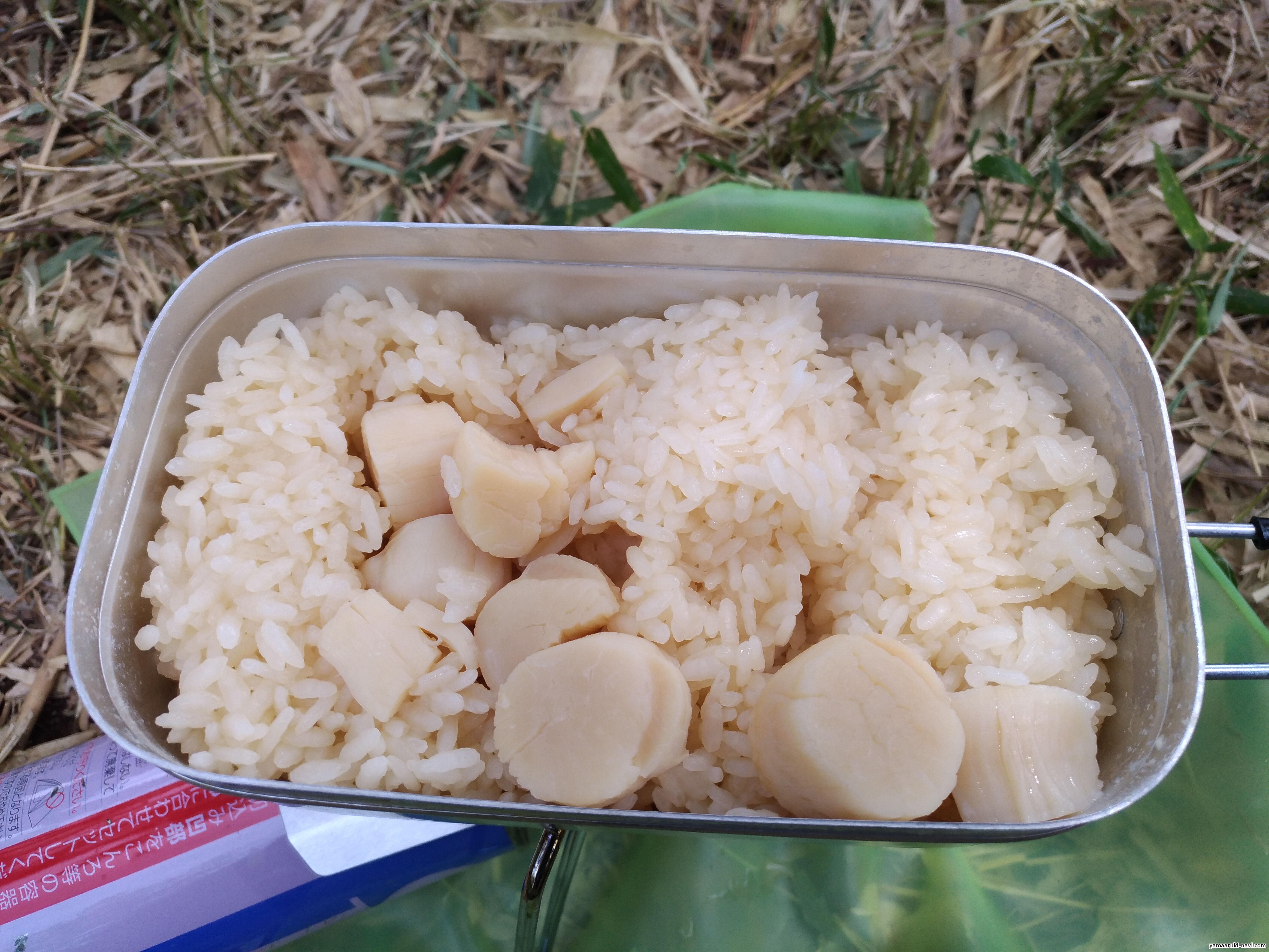 メスティンでホタテの炊き込みご飯 山歩きnavi
