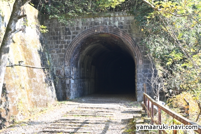 一つ目のトンネル「長尾山第３トンネル」トンネルの長さは91m